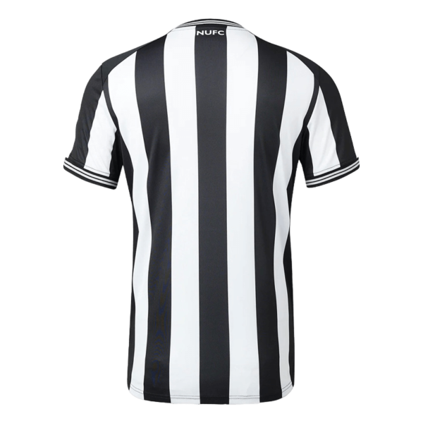 Newcastle United 2023/24 1º Equipación