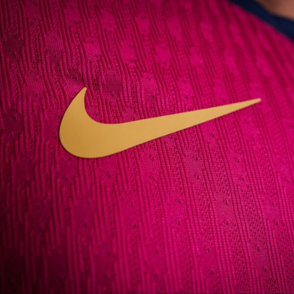 FC Barcelona 2024/25 1º Equipación Logo sin letras (barça) - Imagen 3