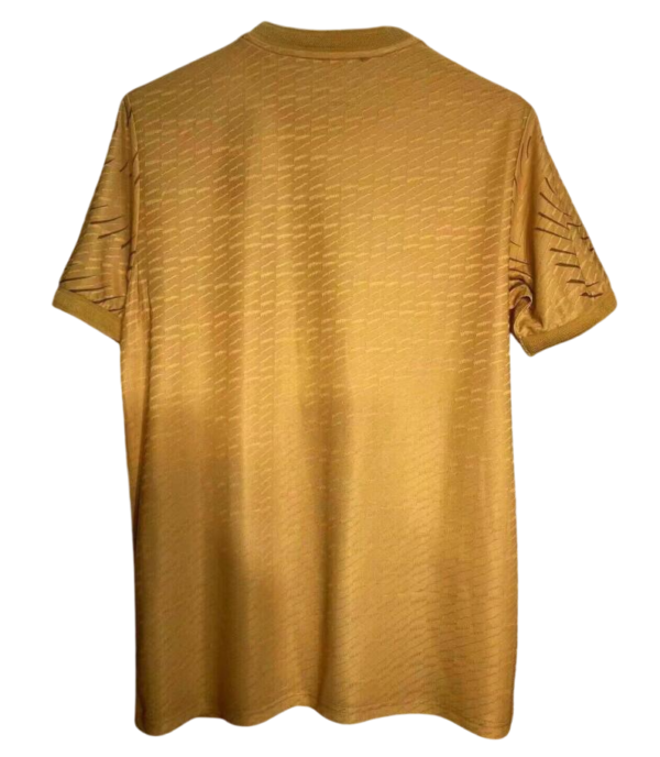 Real Madrid 2025 Edición Golden - Imagen 2